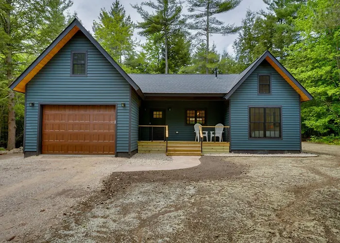 Secluded Wilmington Cabin: Fire Pit & Grill