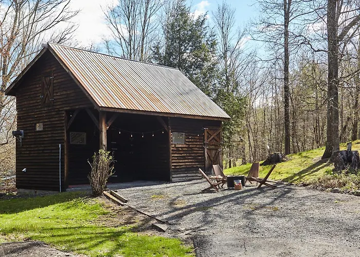 Catskills Retro Retreat- Upstate Home W Hot Tub