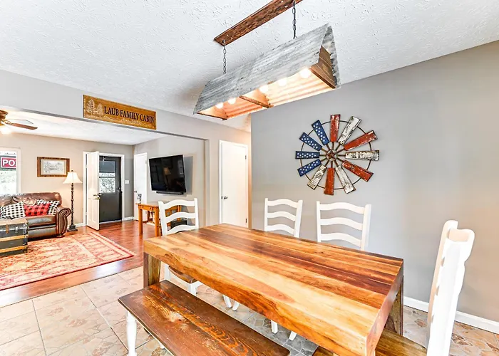Gray Vacation Rental W/ Deck + Pond Access!
