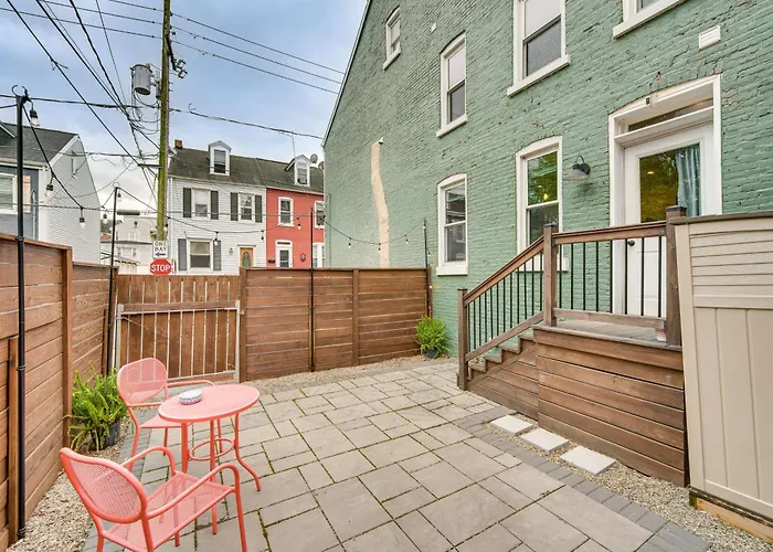 Chic Lancaster Vacation Rental, Walkable Location!