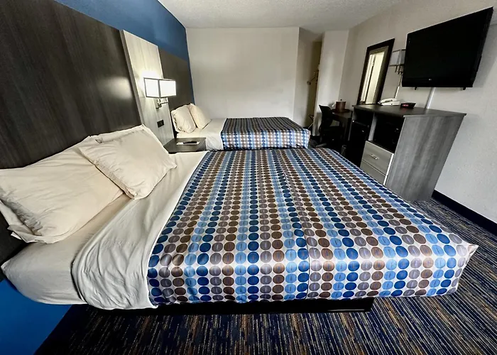 Red Carpet Inn Orchard Park