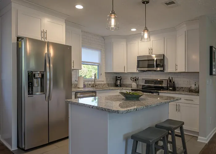 Pet-Friendly Marietta Retreat Near Town Center