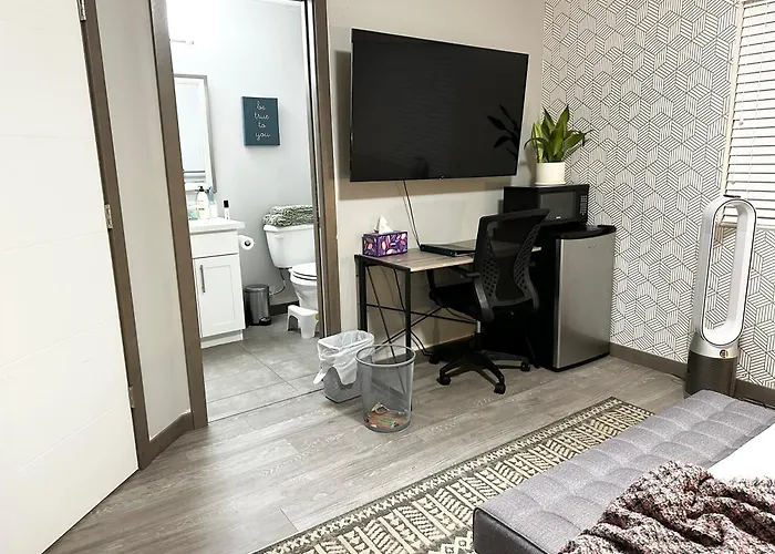 Central Tacoma Homestay With Breakfast Included -Private Room-