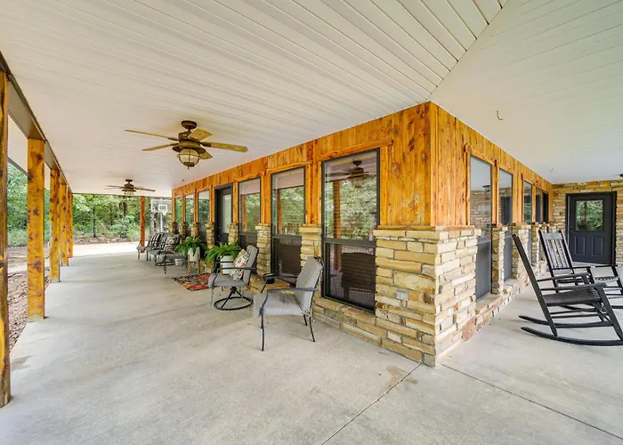 Lakefront Eufaula Vacation Rental W/ Private Dock