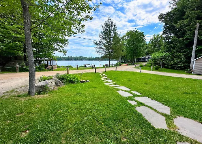 91Wr Lake Vibes And Views At This Waterfront Home In The The White Mountains! Rest, Relax, Explore!
