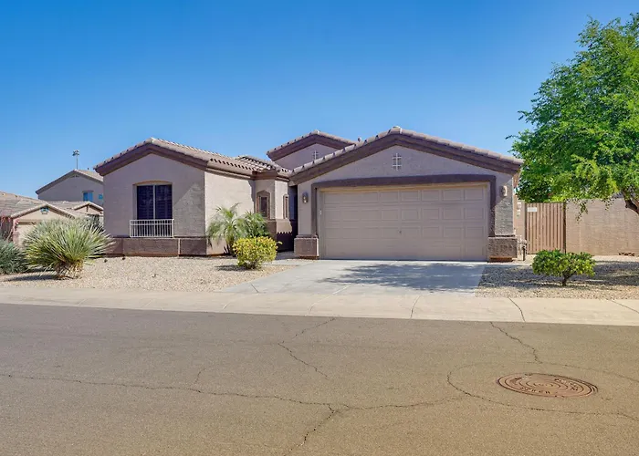 Surprise Home W/ Pool & Hot Tub!