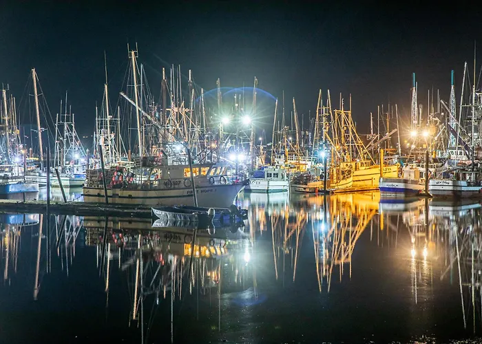 Marina Views! Watch The Boats! Walk To Everything!