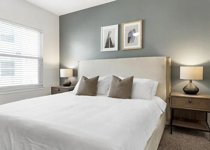 Landing Modern Apartment With Amazing Amenities