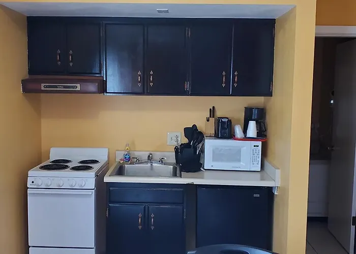Olympic Inn & Suites