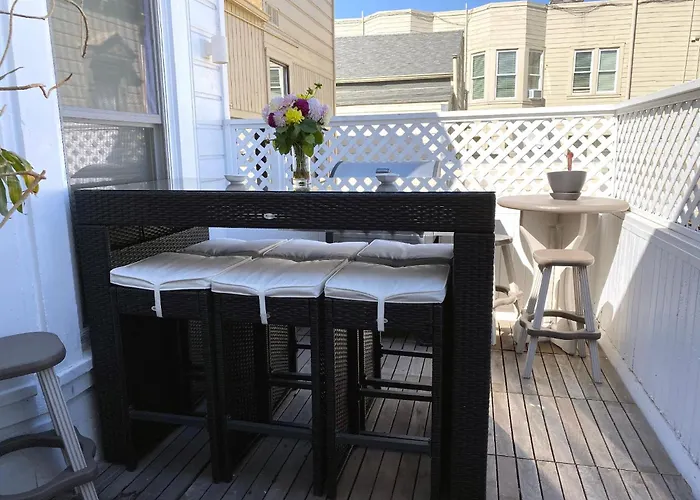 4Br2Ba Remodeled Home In The Heart Of The Castro!