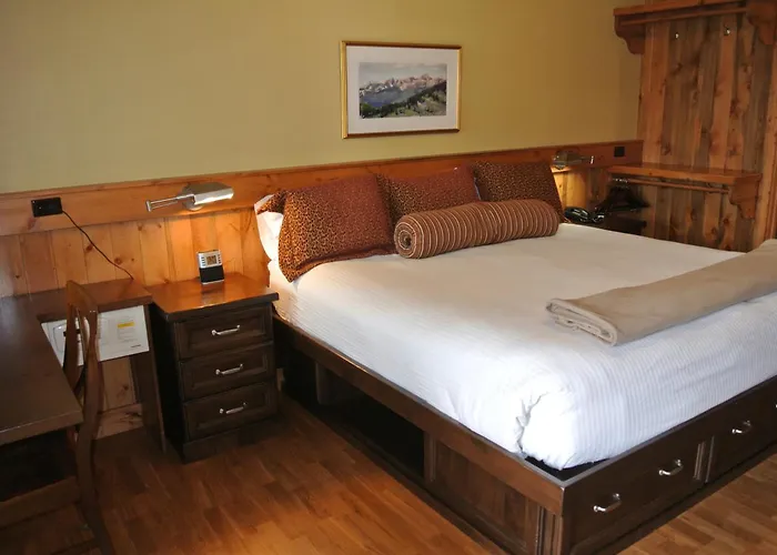 The Green Bridge Inn