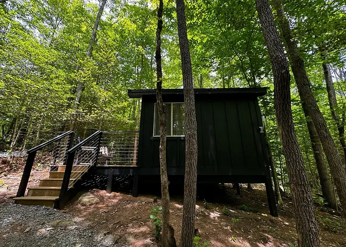Couples Glamping Cabin-Bearly Behaving At Valley Bear Farms Resort