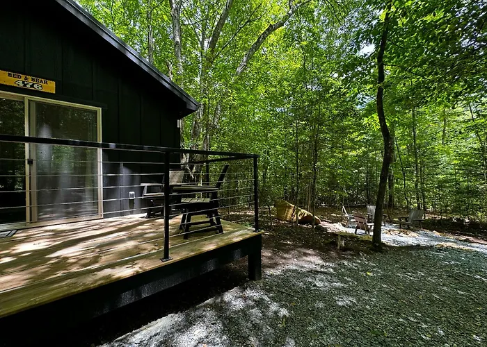 Bed & Bear - Couples Glamping Cabin At Valley Bear Farms Resort