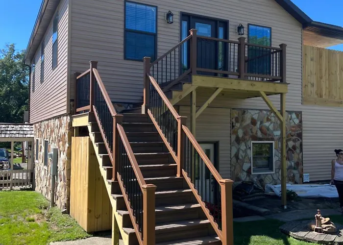 Stay, Play And Relax In Ohiopyle, Pa, Hot Tub, Pool Table, Next To The Gap Trail In Ohiopyle, Pa