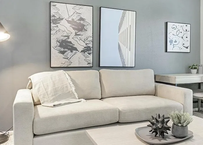Landing Modern Apartment With Amazing Amenities