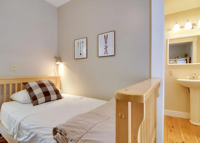 All-Season Ludlow Apartment: 3 Mi To Okemo Resort!
