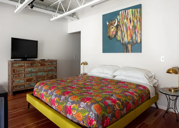 Gorgeous Midtown Condo