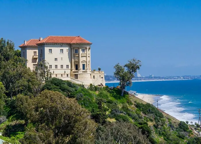 Ocean Paradise Santa Monica Adjacent 2 Bedroom
