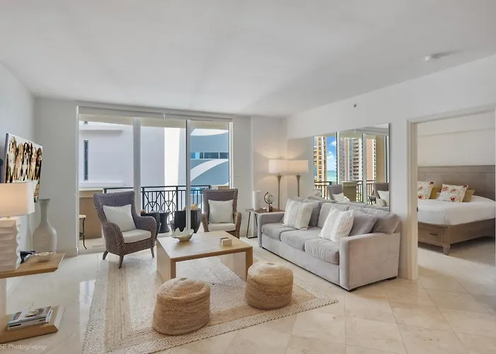 Prime Sunny Isles Stay With Pool And Free Parking