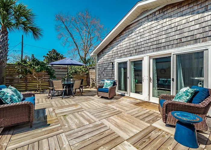 Barefoot Bungalow Kure