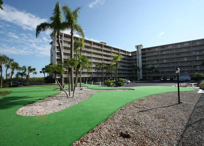 508 Bayshores Yacht Tennis Club