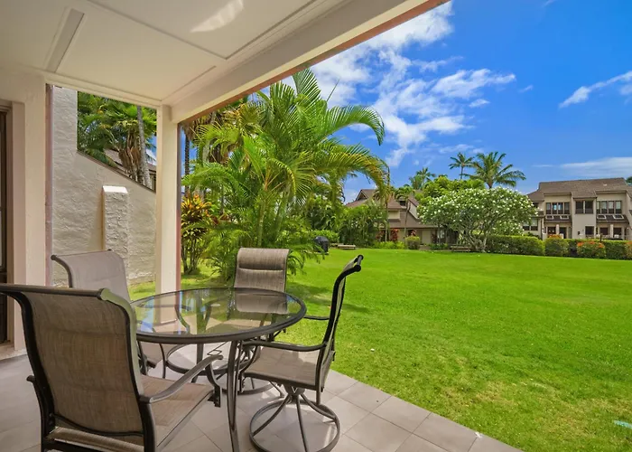 1Br 1Ba Kahala Tropical Dream, Pool, Garden View 513