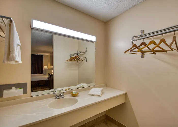 Palms Garden Inn