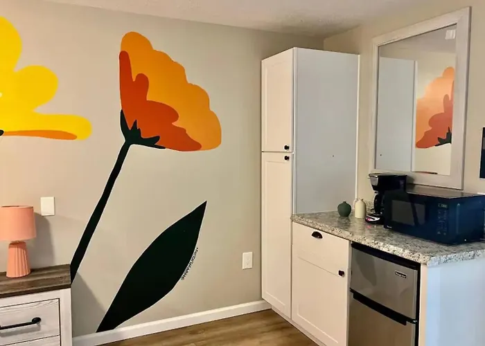 Wildflower Room At The Trailblazer Unit 13