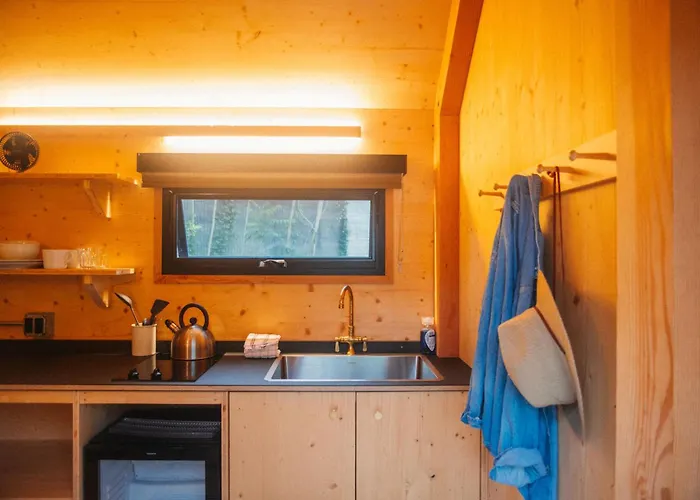 Johnson'S Beach Cabins And Campground