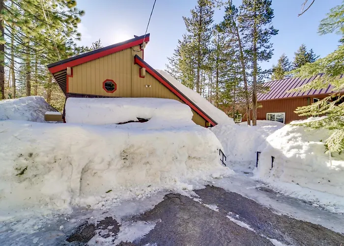 6 Mi To Sugar Bowl Resort: Soda Springs Cabin!
