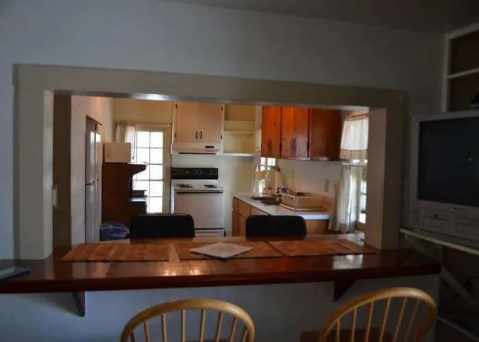 Beaufort Harbour Suites West Lodge