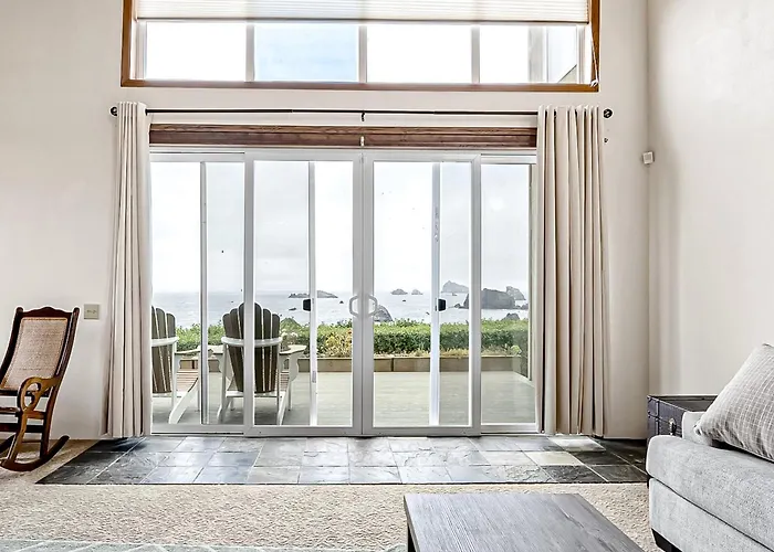 Oceanfront Oasis: Home Overlooking Pebble Beach!