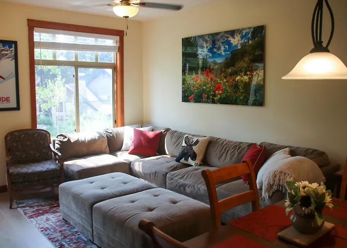 Deluxe Solitude Mountain Ski In-Out 2Bd-2Ba Condo