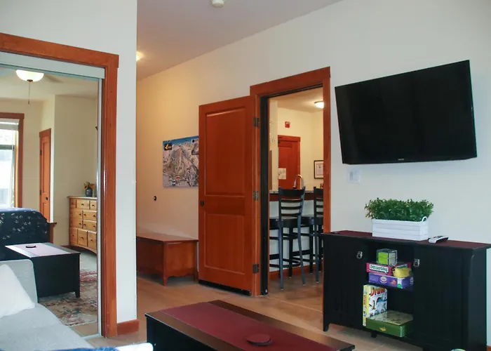Deluxe Solitude Mountain Ski In-Out 2Bd-2Ba Condo