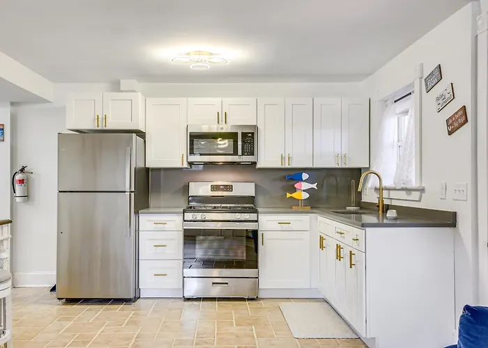Walk To Beach: Somers Point Apartment!