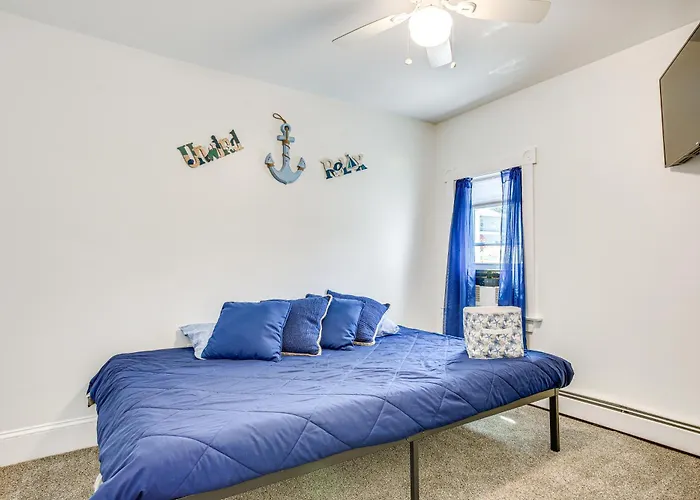 Walk To Beach: Somers Point Apartment!
