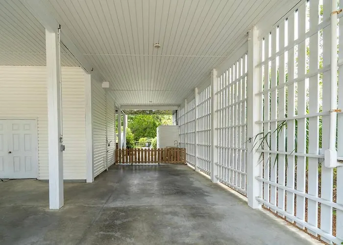 Pompano Pool House