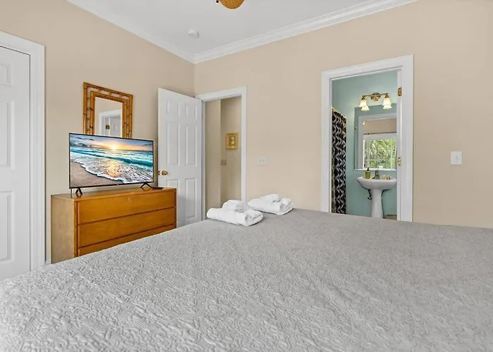 Pompano Pool House