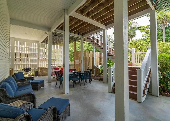 Pompano Pool House
