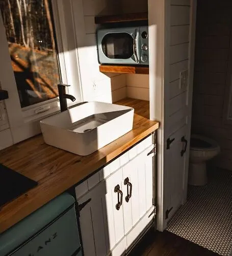 Glamping Container Treehouse By Hiawassee Glamping