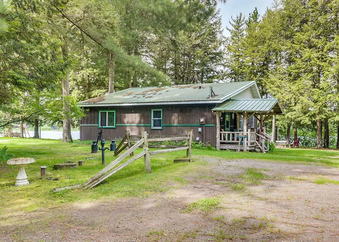 Peaceful Long Lake Cabin W/ Dock & Fire Pit!