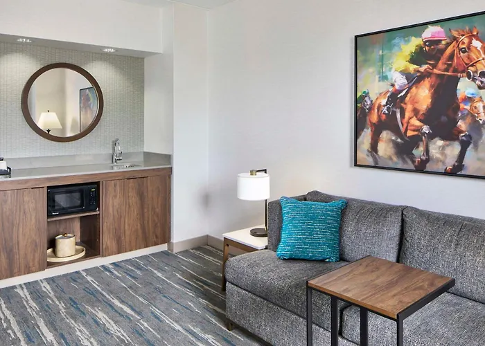 Hampton Inn & Suites Saratoga Springs Downtown