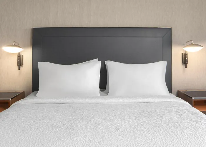 Courtyard By Marriott Little Rock West