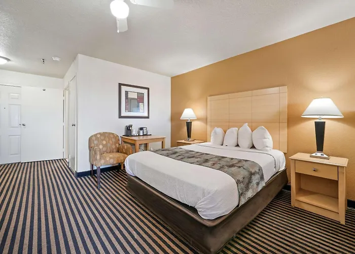 Best Western Plus Executive Inn & Suites