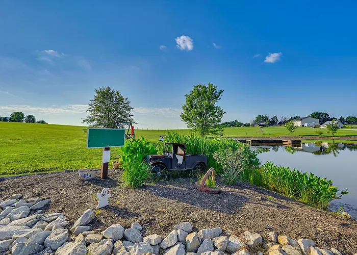 Working Farm W/ Fishing Pond! Brownsville Gem