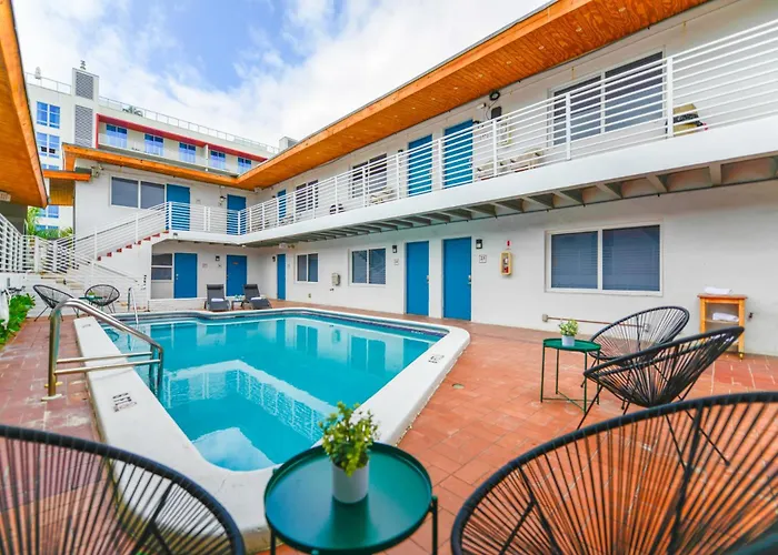 Hollywood Beach Retreat Studio - M23