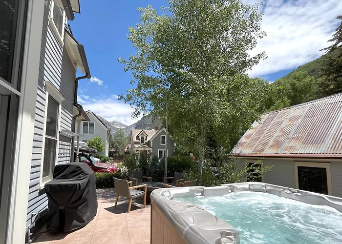 The Residence On South Oak - Steps To The Gondola!