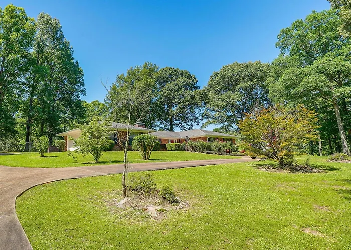 Charming Retreat W/ Patio: Near Grambling/Ruston!