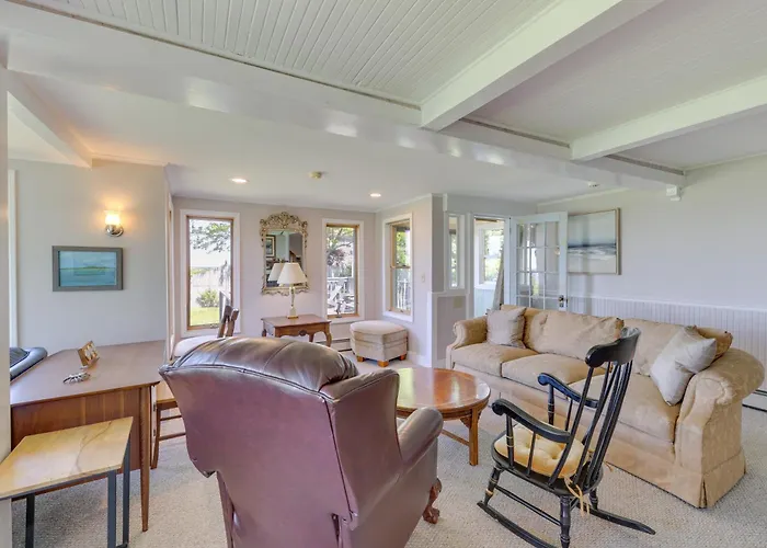 5 Mi To Provincetown! Water-View Beach House