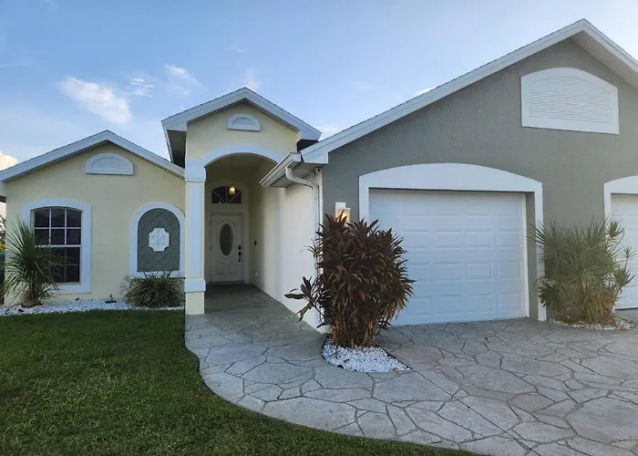 Modern Saltwater Front Home With A Private Pool